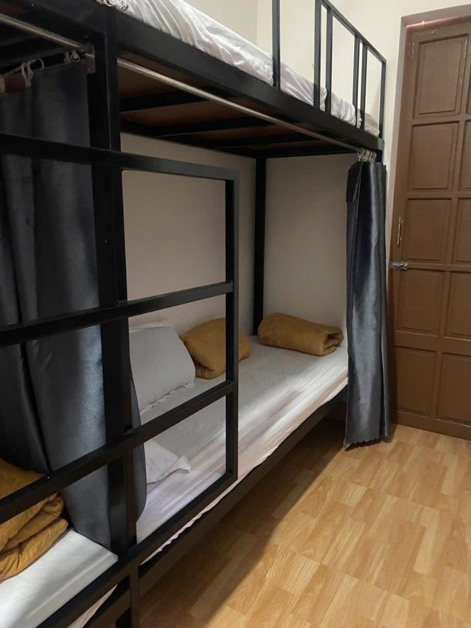Aumori Hostel Dong Hoi Exterior photo